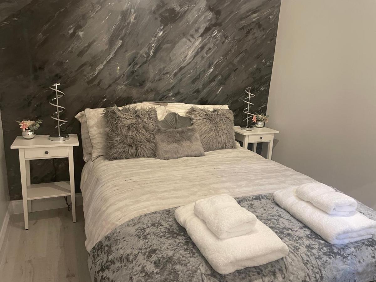 Courtyard Holiday Apartments بيلبير المظهر الخارجي الصورة