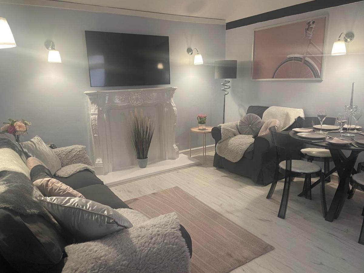 Courtyard Holiday Apartments بيلبير المظهر الخارجي الصورة