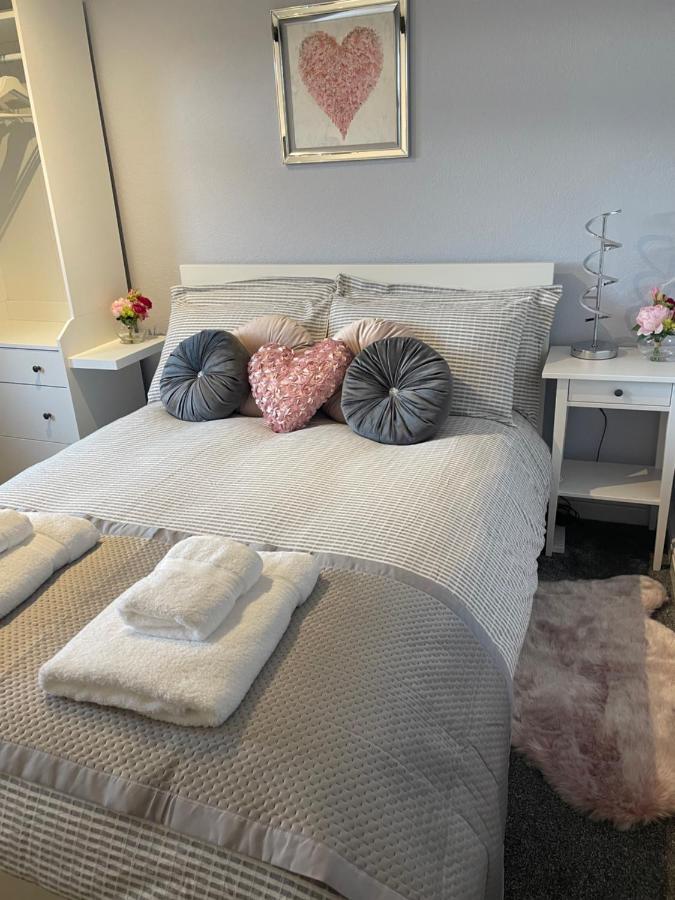 Courtyard Holiday Apartments بيلبير المظهر الخارجي الصورة