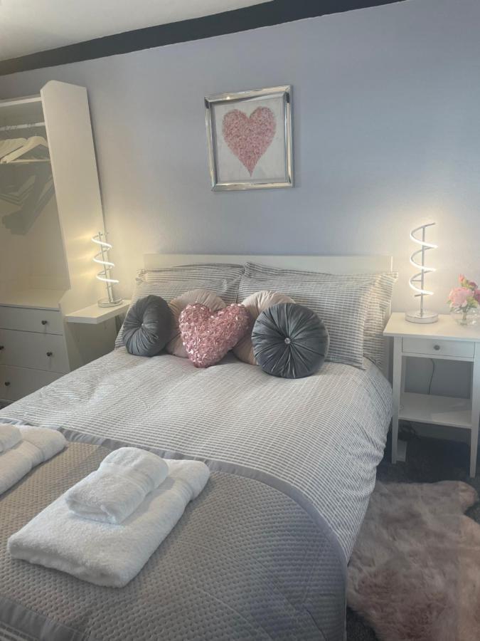 Courtyard Holiday Apartments بيلبير المظهر الخارجي الصورة