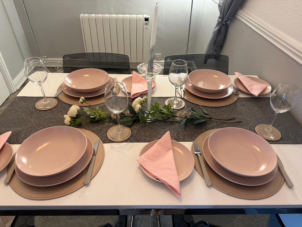 Courtyard Holiday Apartments بيلبير المظهر الخارجي الصورة